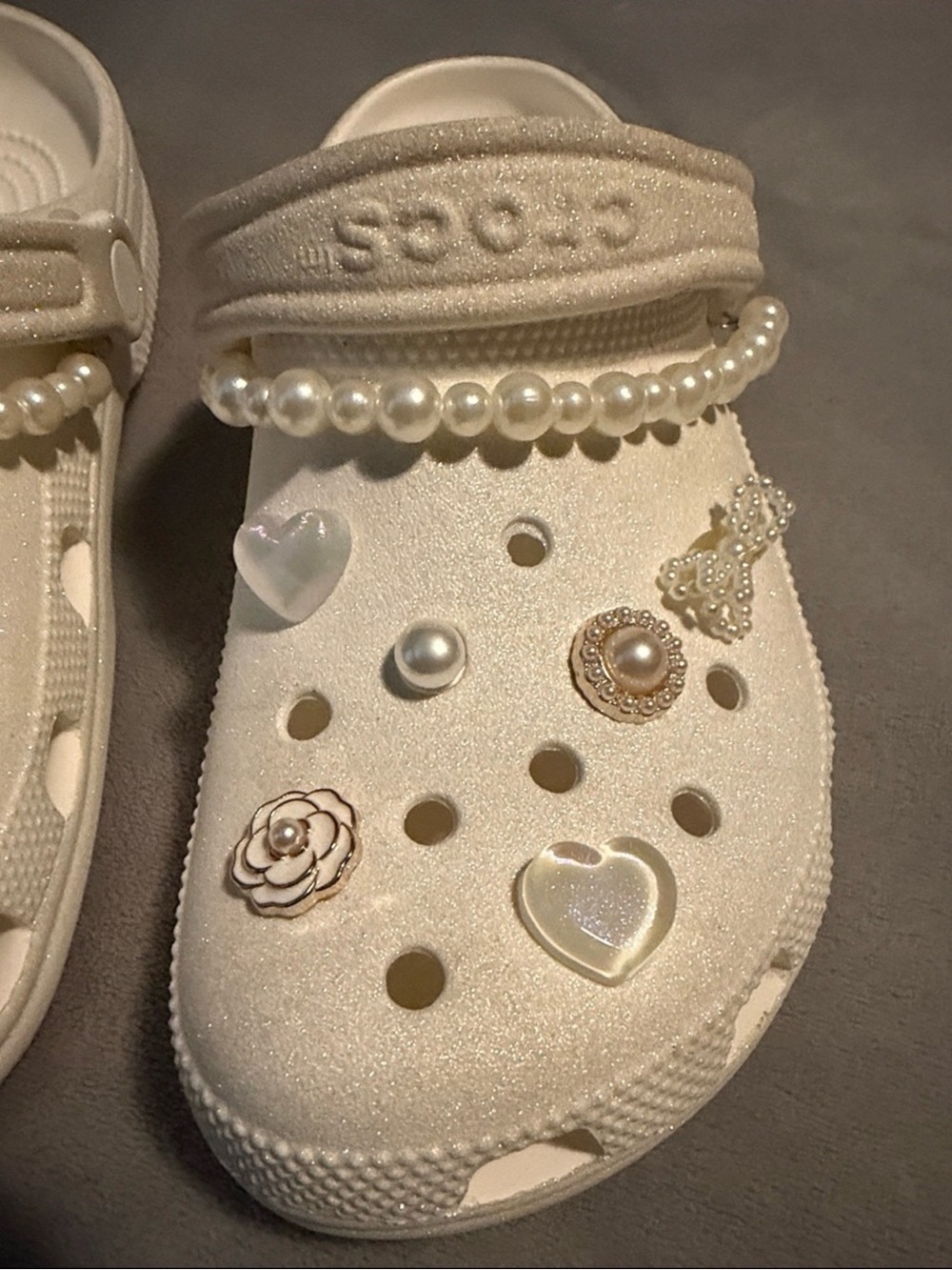 Crocs Bridal Glam Shimmer with charms - Picture 4 of 5